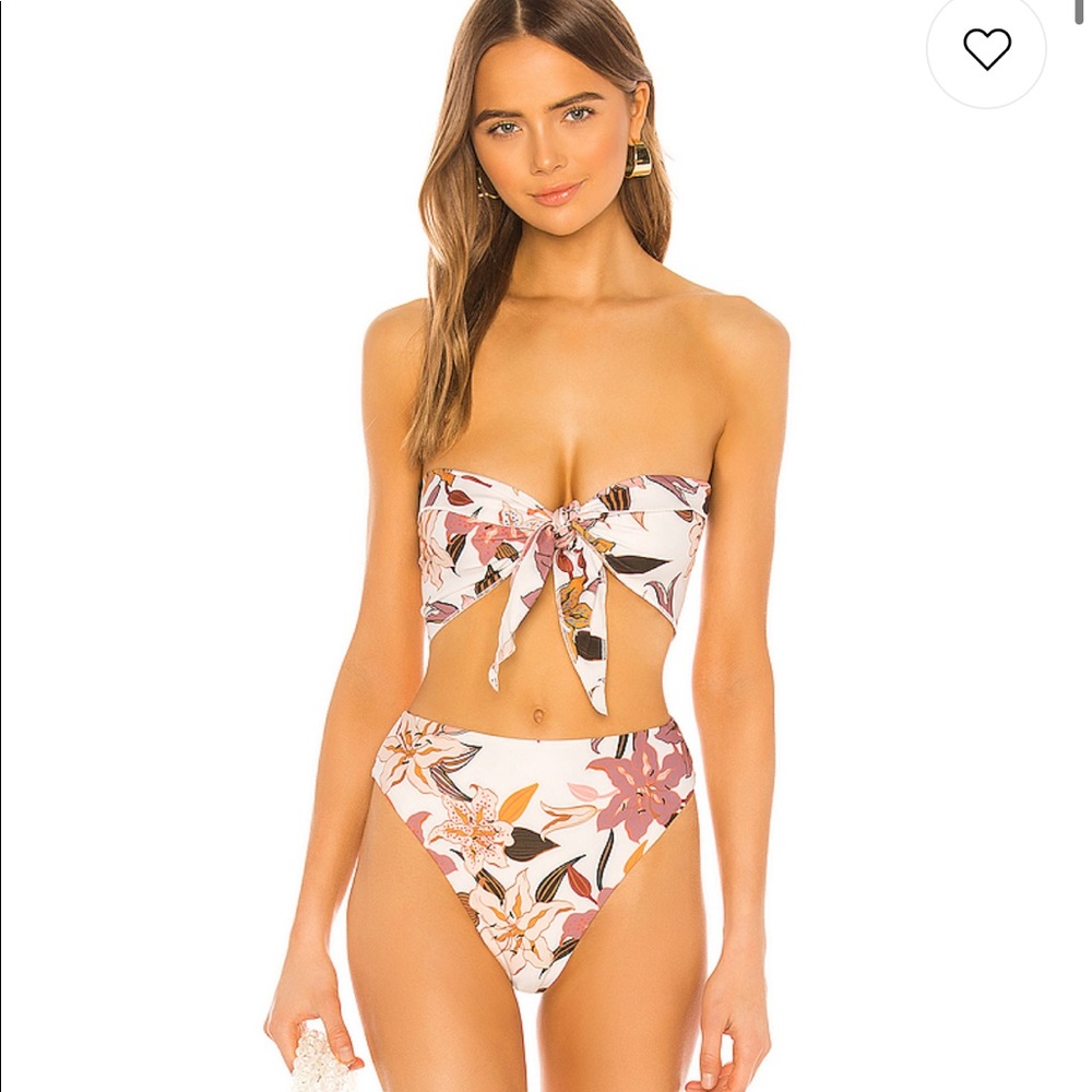 Anini Scarf Top in Lili Gaze
Stone Fox Swim